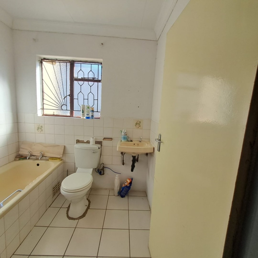 2 Bedroom Property for Sale in Lebanon North West